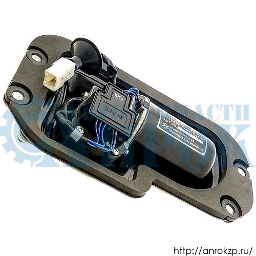 Мотор-редуктор стеклоочистителя в сборе HYUNDAI HD120 МК 98110-6A001 / 981106A001.
